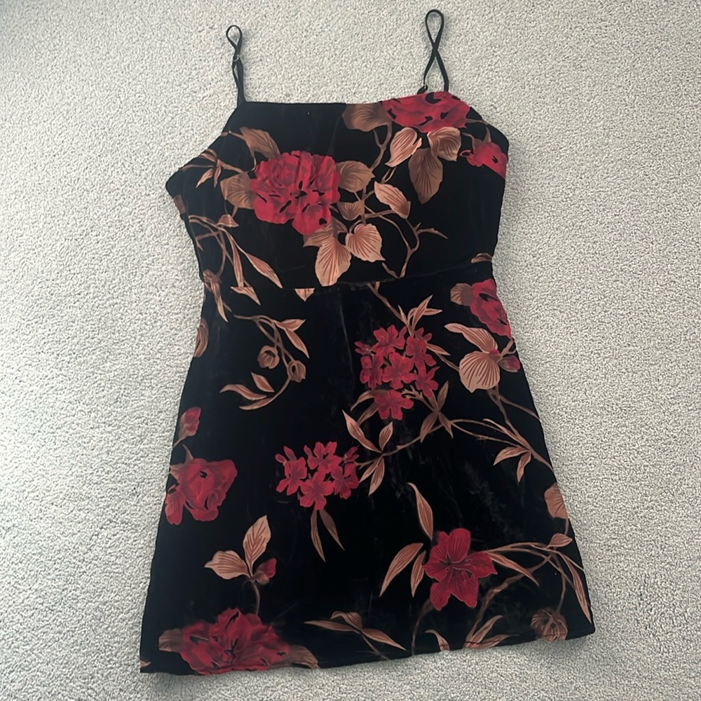 Lady In Love Black Floral Print Velvet Mini Dress, Size M